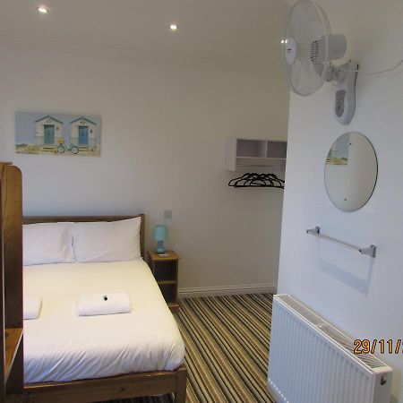 Charlotte Guest House Уэймут Экстерьер фото
