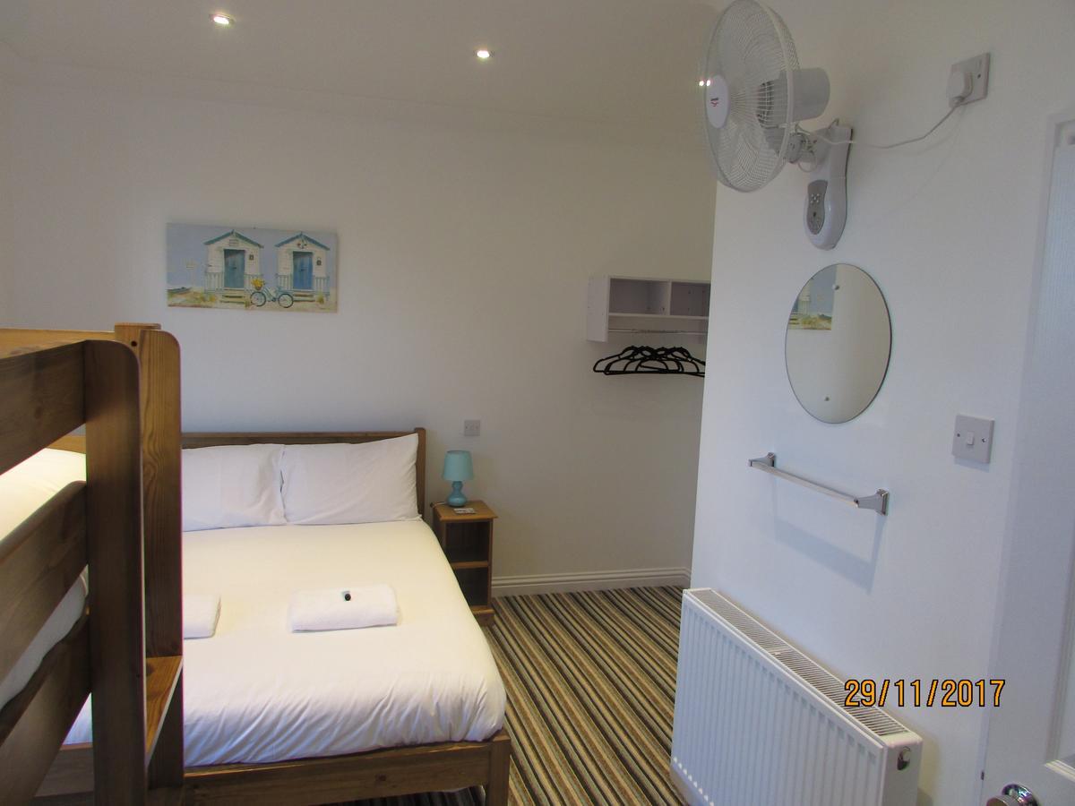 Charlotte Guest House Уэймут Экстерьер фото